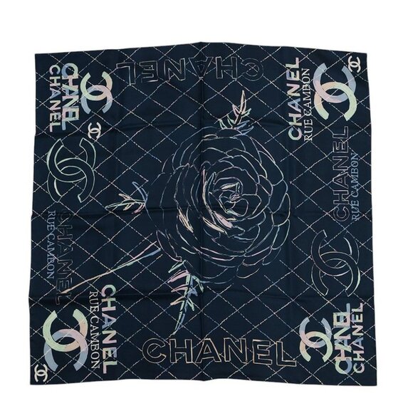 CHANEL Reversible CC Logo/CHANEL Logo/Camellia Large Scarf Size - Picture 2 of 9